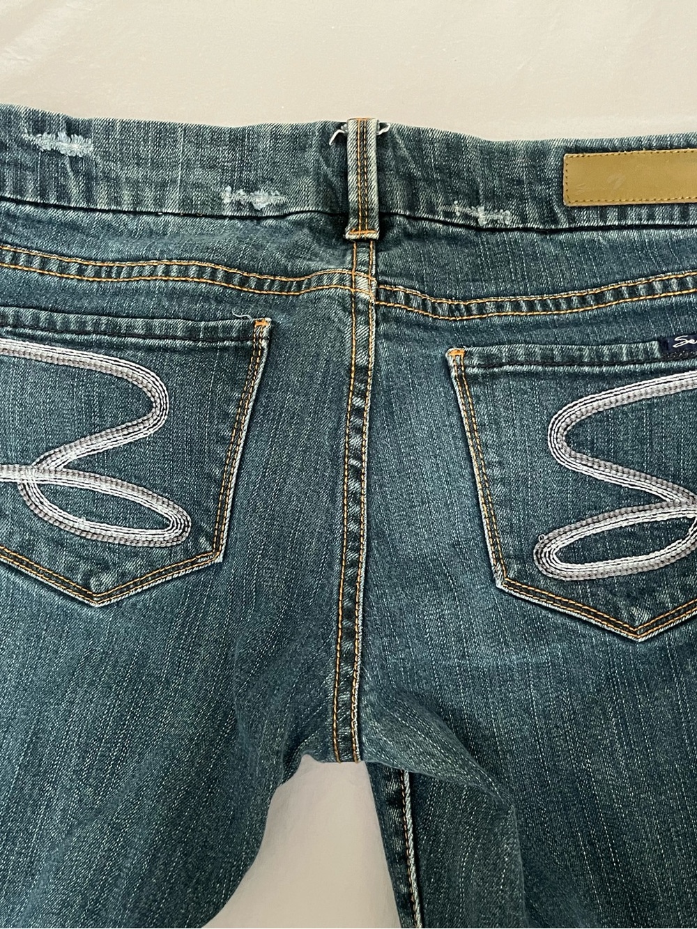 Seven7 Women's Dark Blue Bootcut Jeans with White Pocket Embroidery